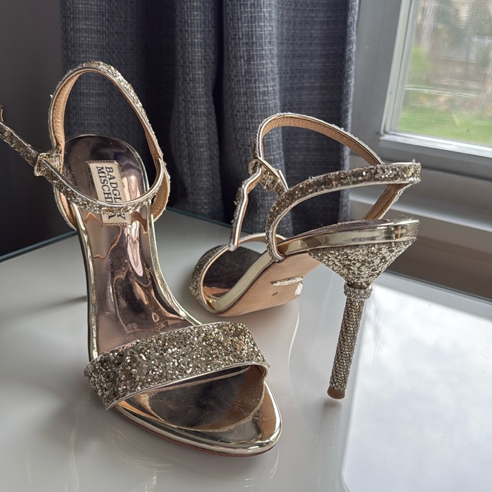 Badgley Mischka Gold Rhinestone Glitter Heels